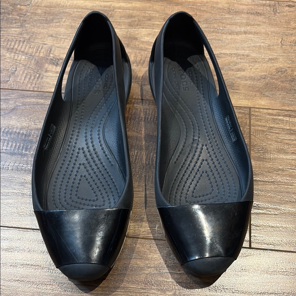 Crocs black iconic comfort flats casual shoes women’s size 7